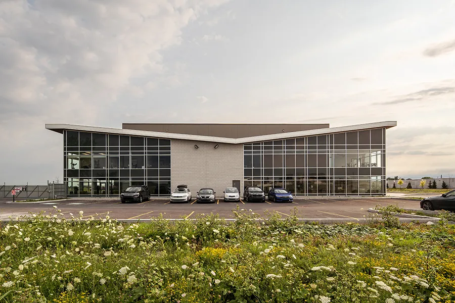 Hangar Areoport H19
