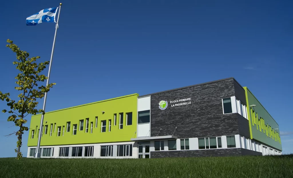 École primaire La Passerelle - Devanture de l'école