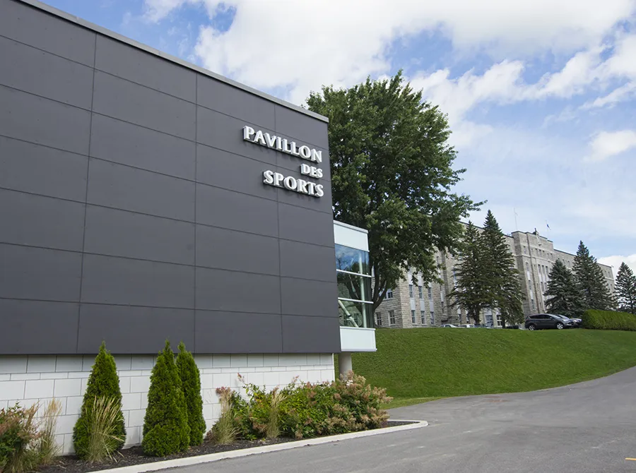 Centre sportif Esther-Blondin
