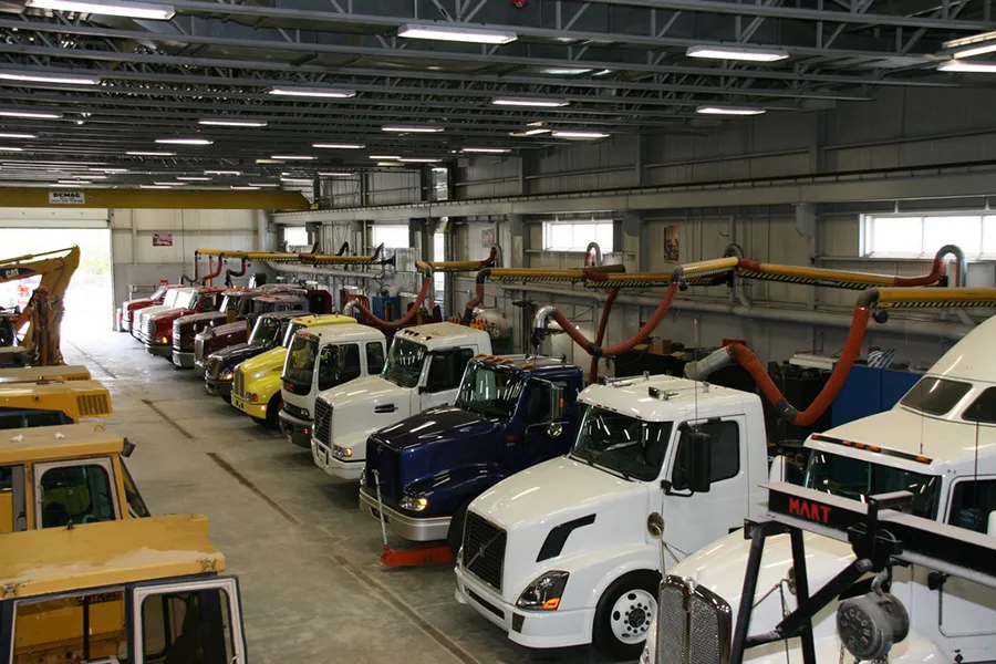 Centre de formation du transport routier - Saint-Jérome - Garage