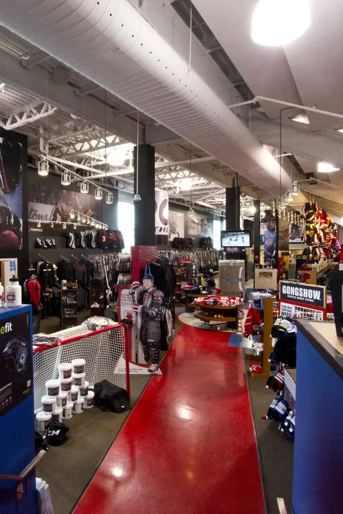 Centre d'excellence Sports-Rousseau - Magasin