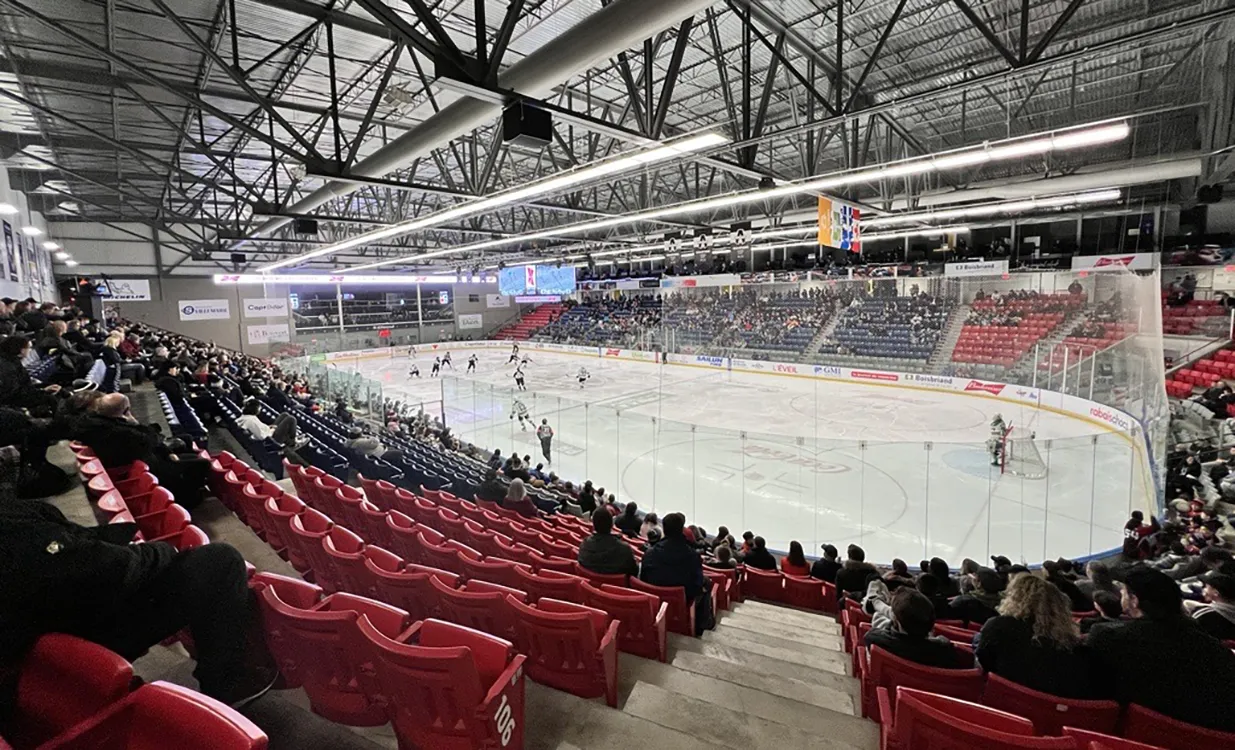 Centre d'excellence Sports-Rousseau - Patinoire