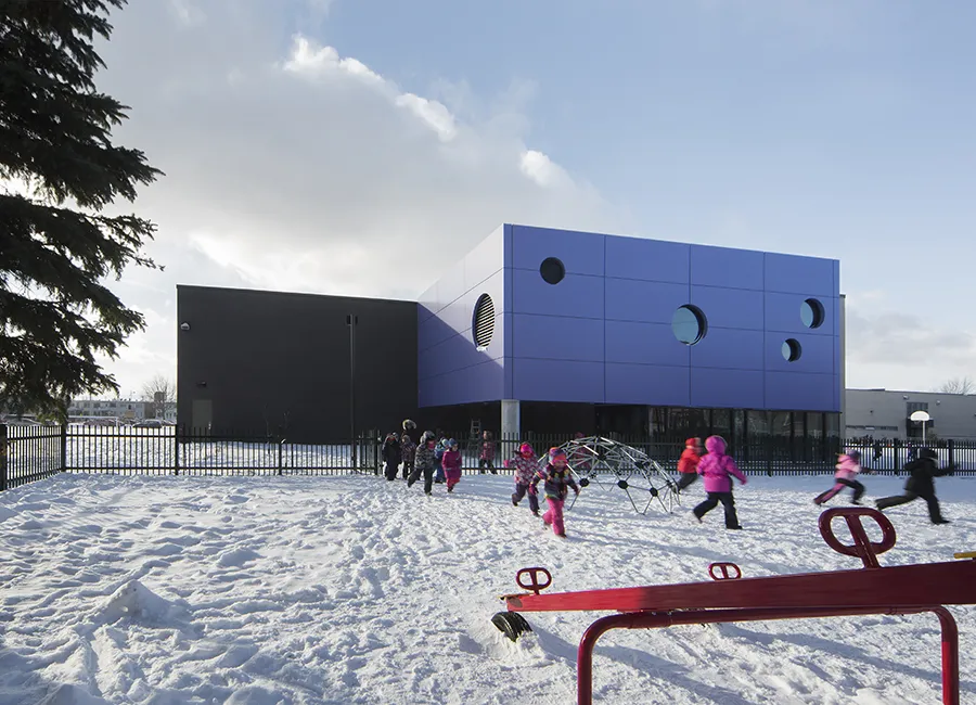 École primaire Laurendeau-Dunton - Cours arrière