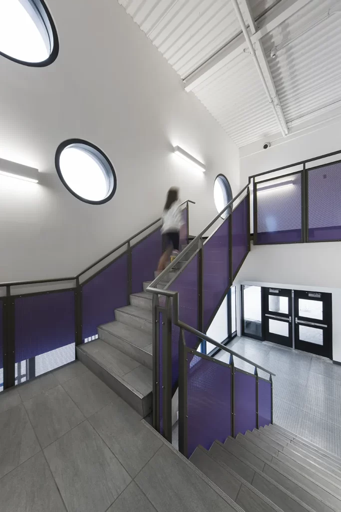 École primaire Laurendeau-Dunton - Escalier