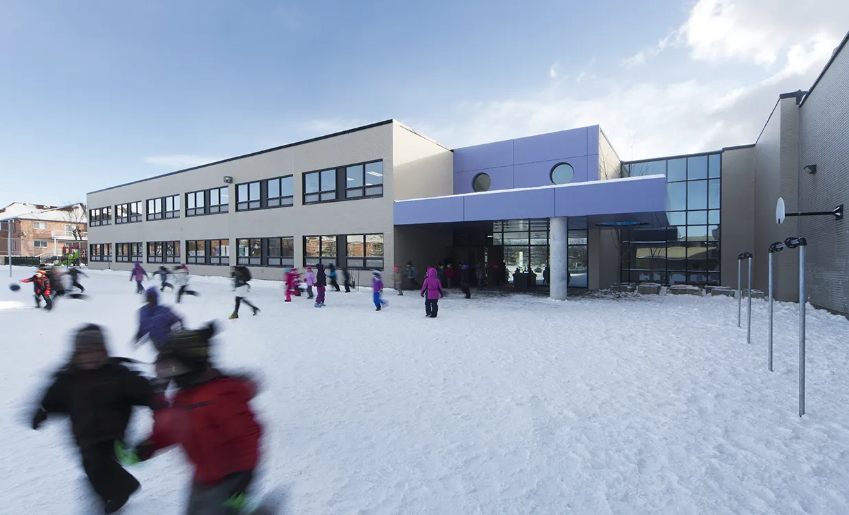 École primaire Laurendeau-Dunton - Cours arrière
