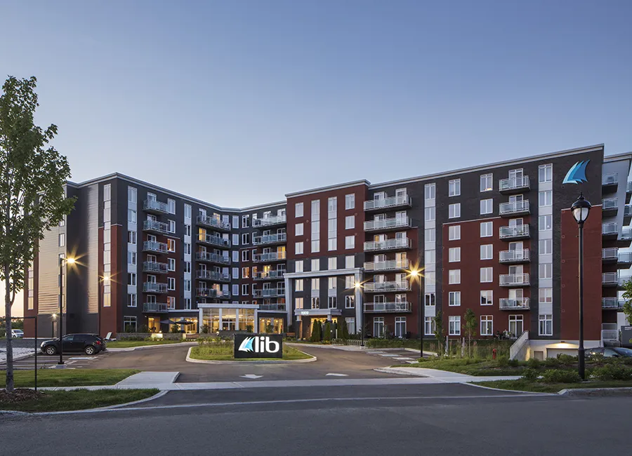 LIB Boisbriand - Façade de nuit