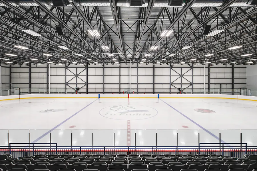 Aréna Ville de La Prairie - Patrinoire vue des estrades
