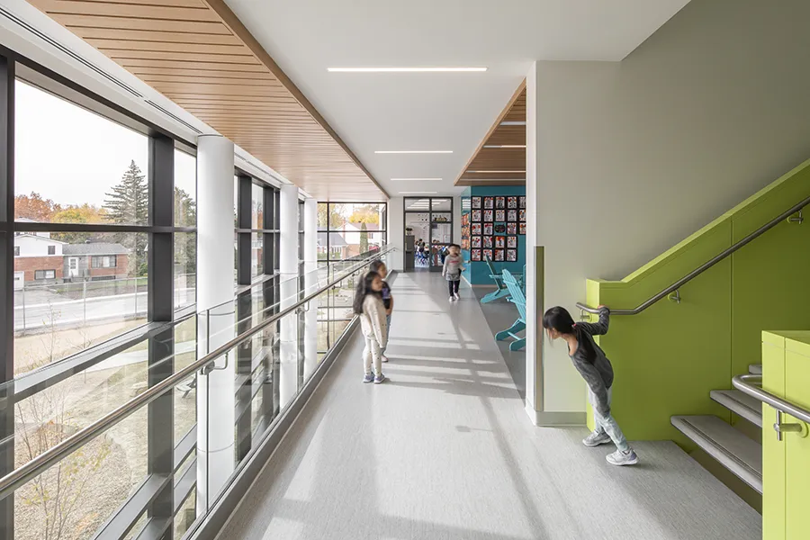 École Saint-Louis - Corridor