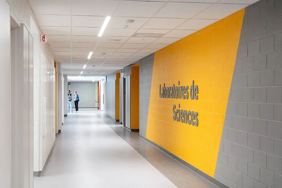 École secondaire aux Mille-Voix - Corridor